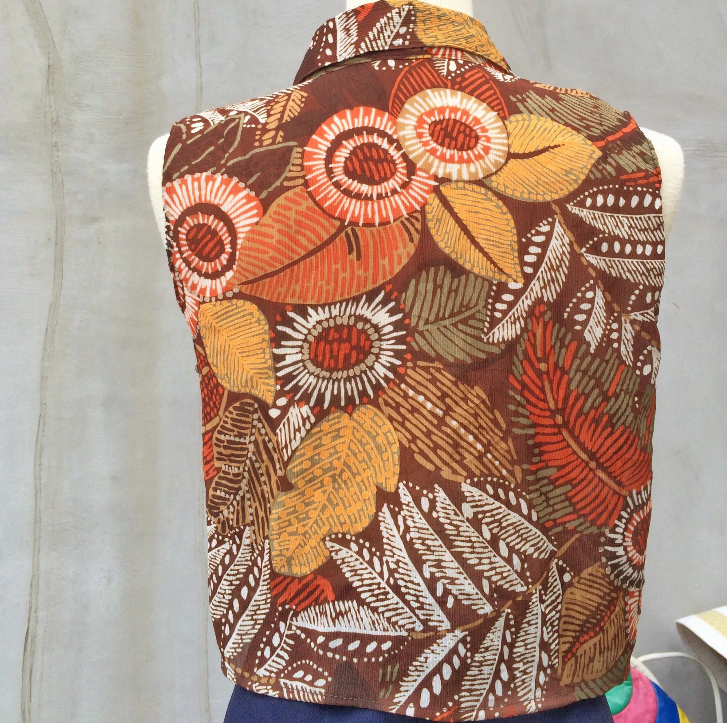 SALE! | Brownie Points | Vintage 1980s tie-front Brown sleeveless blouse